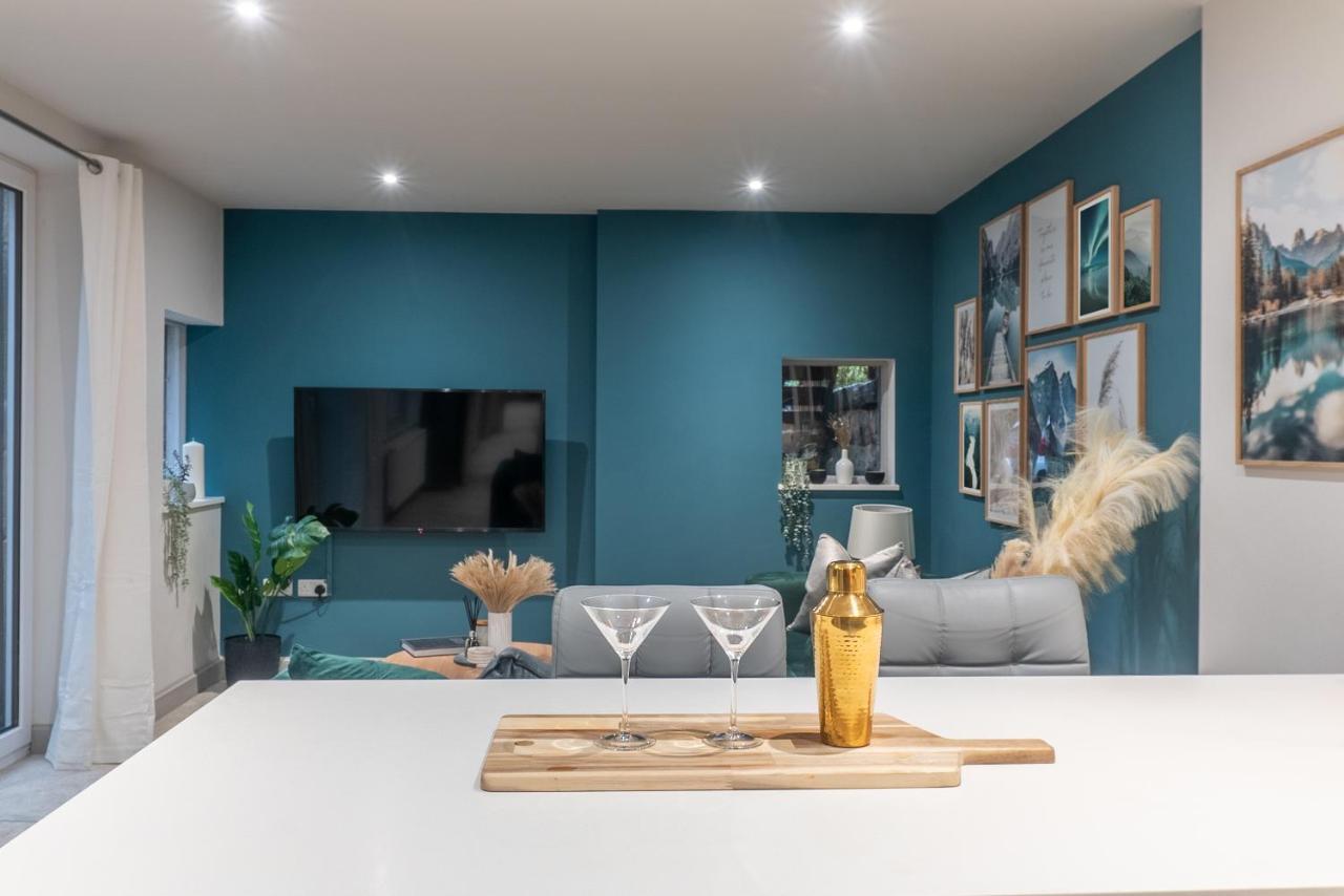 Spring Mount Huge Luxury Full Apartment- Harrogate Centre-Two Extremely Comfy Kingsize Bedrooms-Fully Equipped Modern Kitchen-Cosy Living Room With Huge Tv Exterior foto
